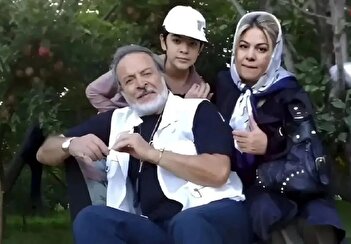 عکس / حضور همسر ایرج قادری بر سر مزار او