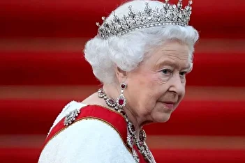 عکس/ ملکه الیزابت در کنار مادرش در جشن تاجگذاری ۸۸ سال پیش