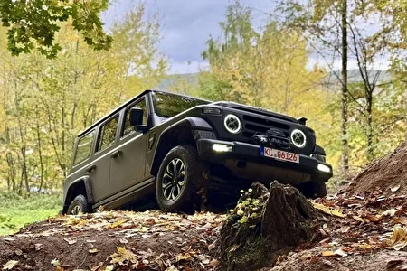 ورود خودروی نظامی ارتش چین به بازار ایران + عکس