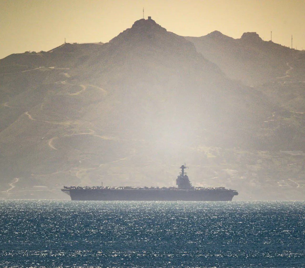 دو نمای تازه از فعالیت‌های ناو فورد در مدیترانه