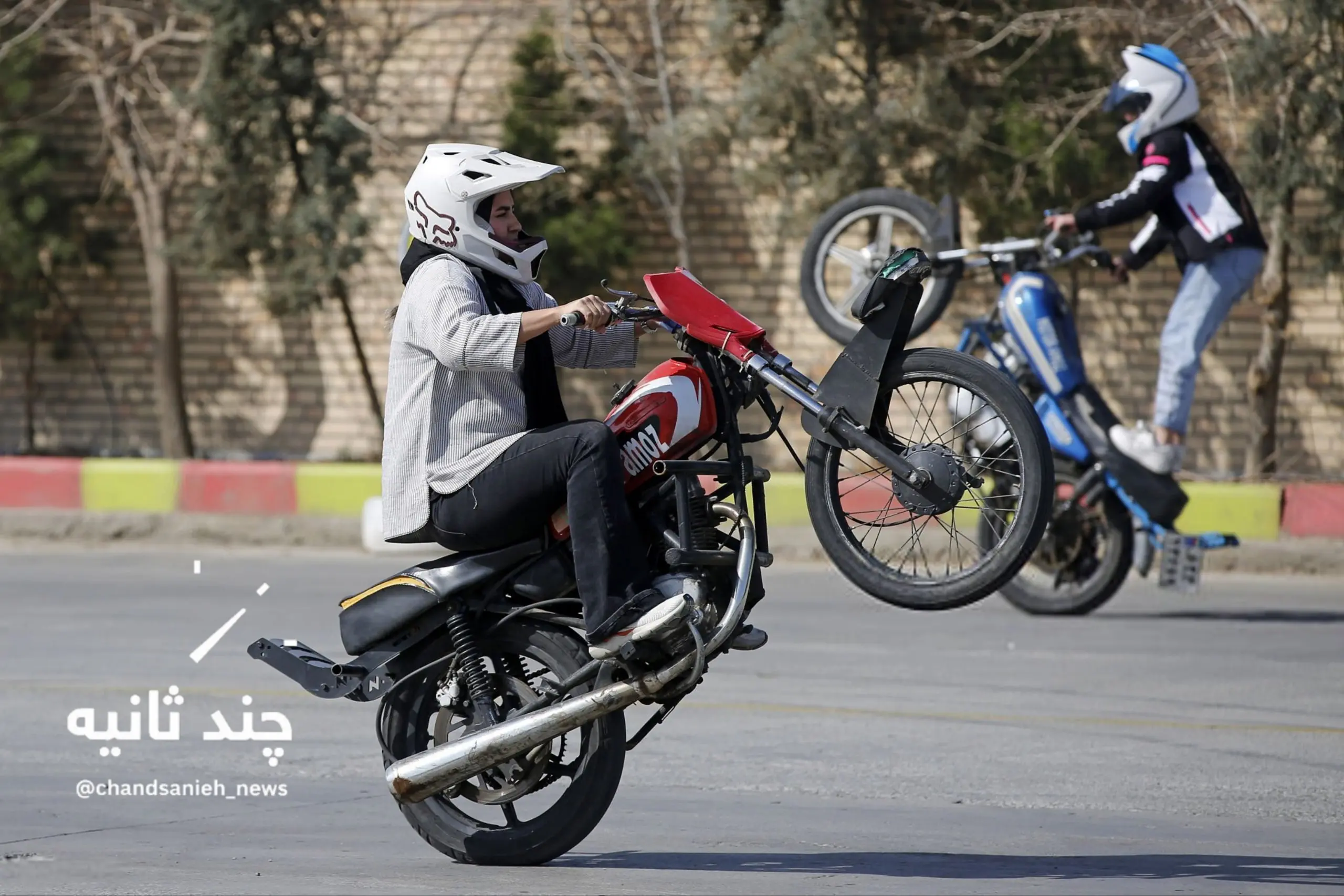 انتشار نخستین تصاویر از آموزش موتورسواری زنان در جنوب تهران