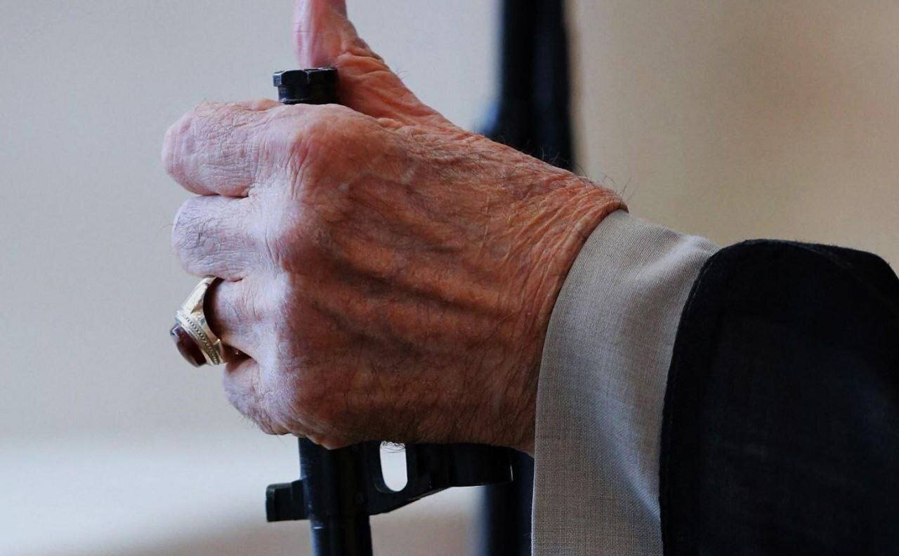 شهادت رهبر انقلاب + عکس