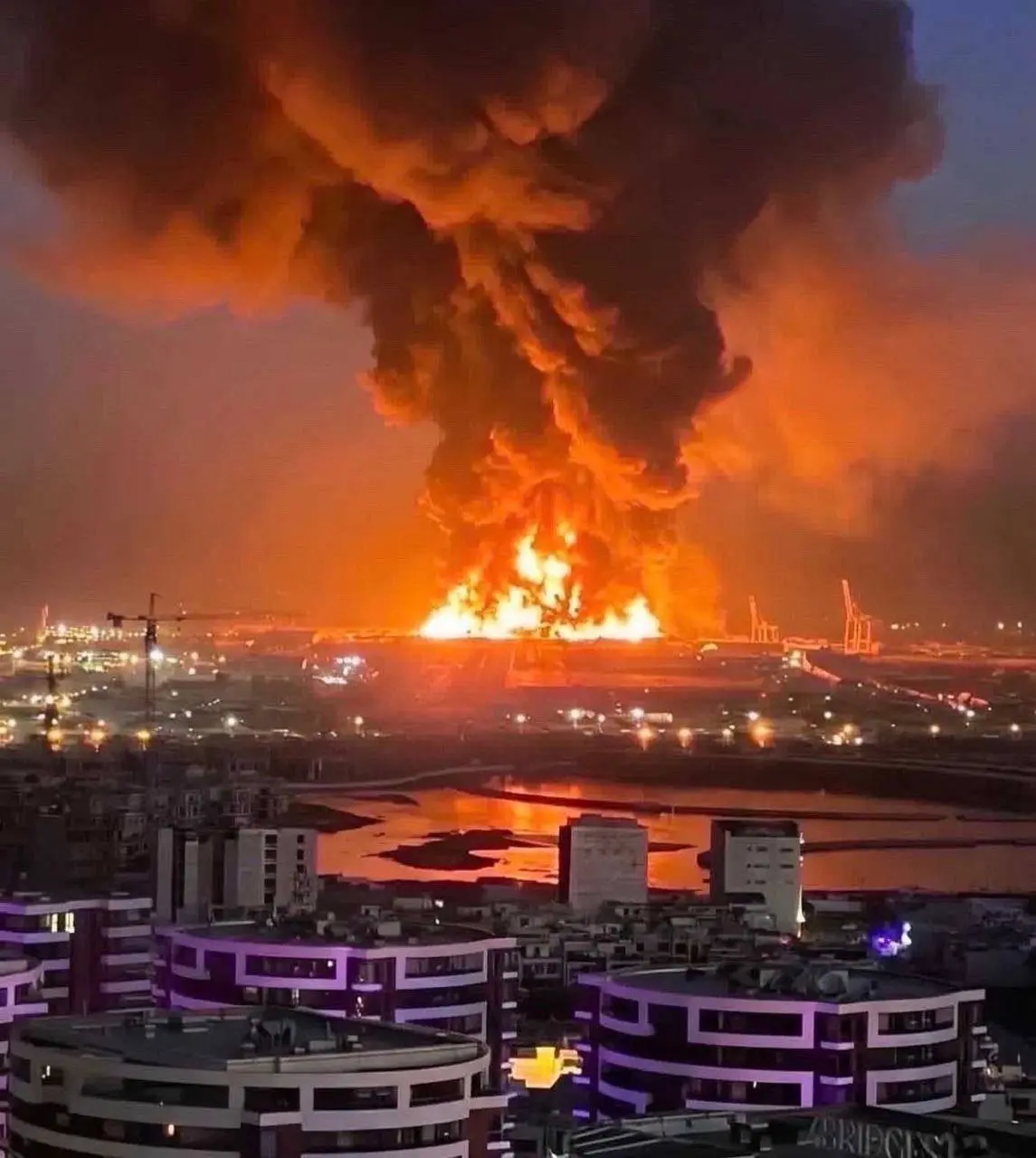 عکس توجه‌برانگیز از حمله ایران به پایگاه آمریکا در عراق