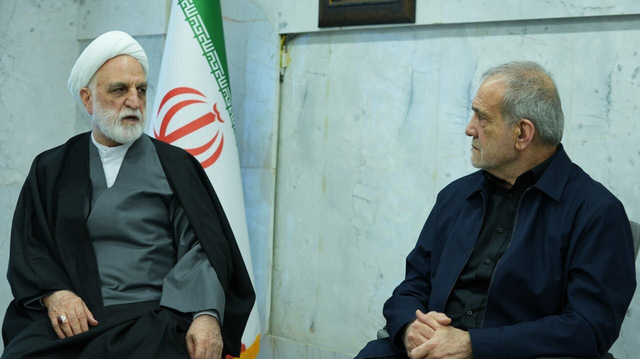 جلسه شورای موقت رهبری