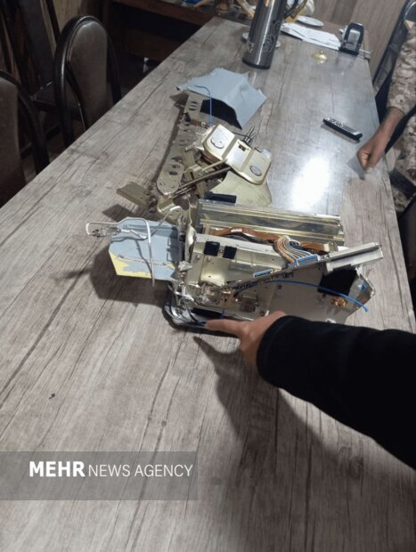 تصاویری از بقایای پهپاد‌های منهدم شده در فارس