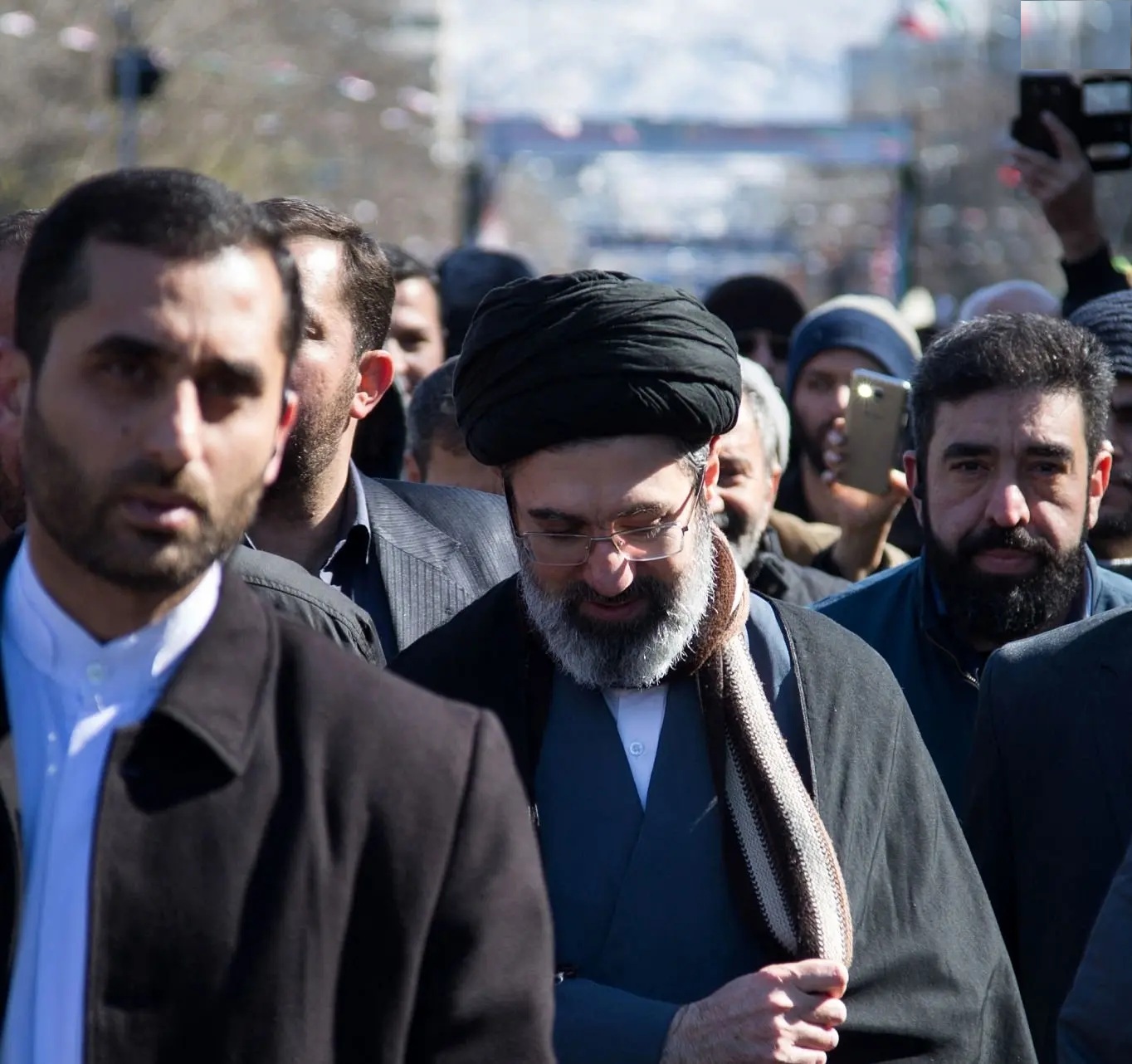 سیدمجتبی خامنه‌ای در راهپیمایی روز قدس