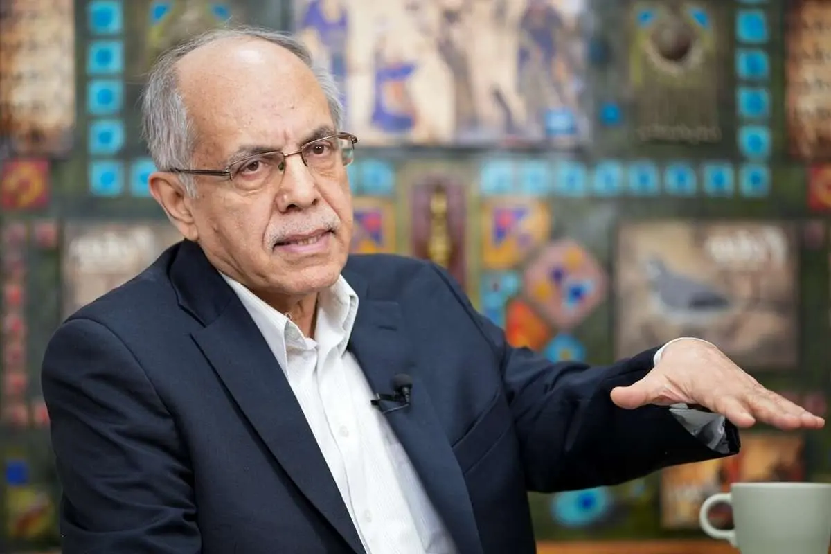 کوروش احمدی: هدف آمریکا از حمله به کلانتری‌ها مشخص نیست