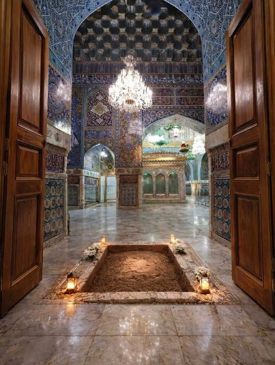 محل دفن رهبر