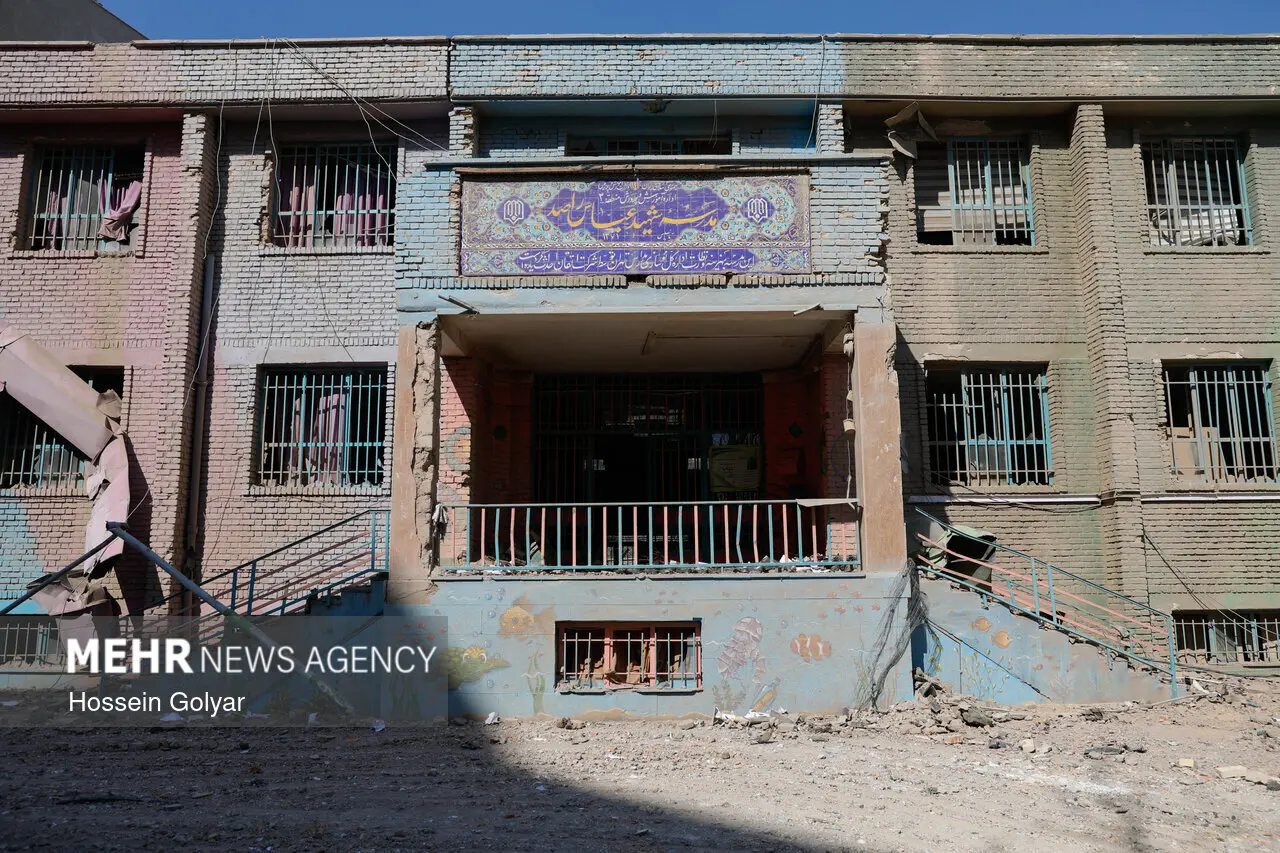 حمله موشکی به مدرسه