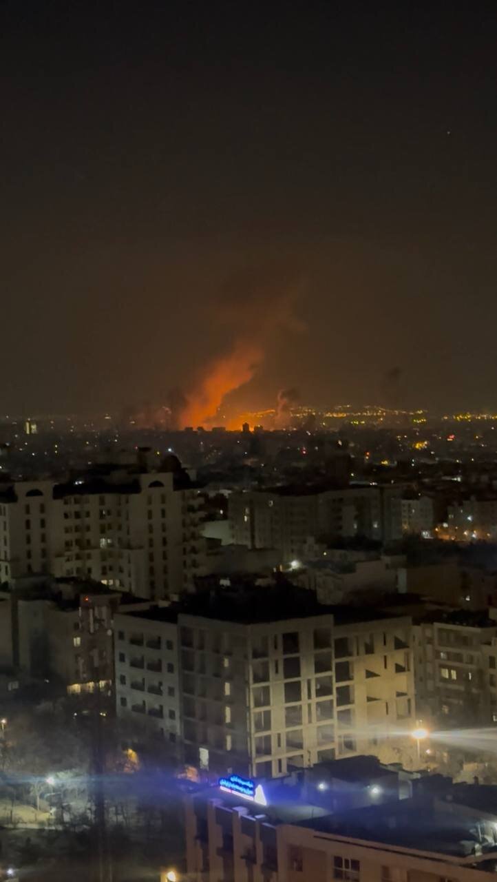 تصاویری از حملات سحرگاه امروز به تهران