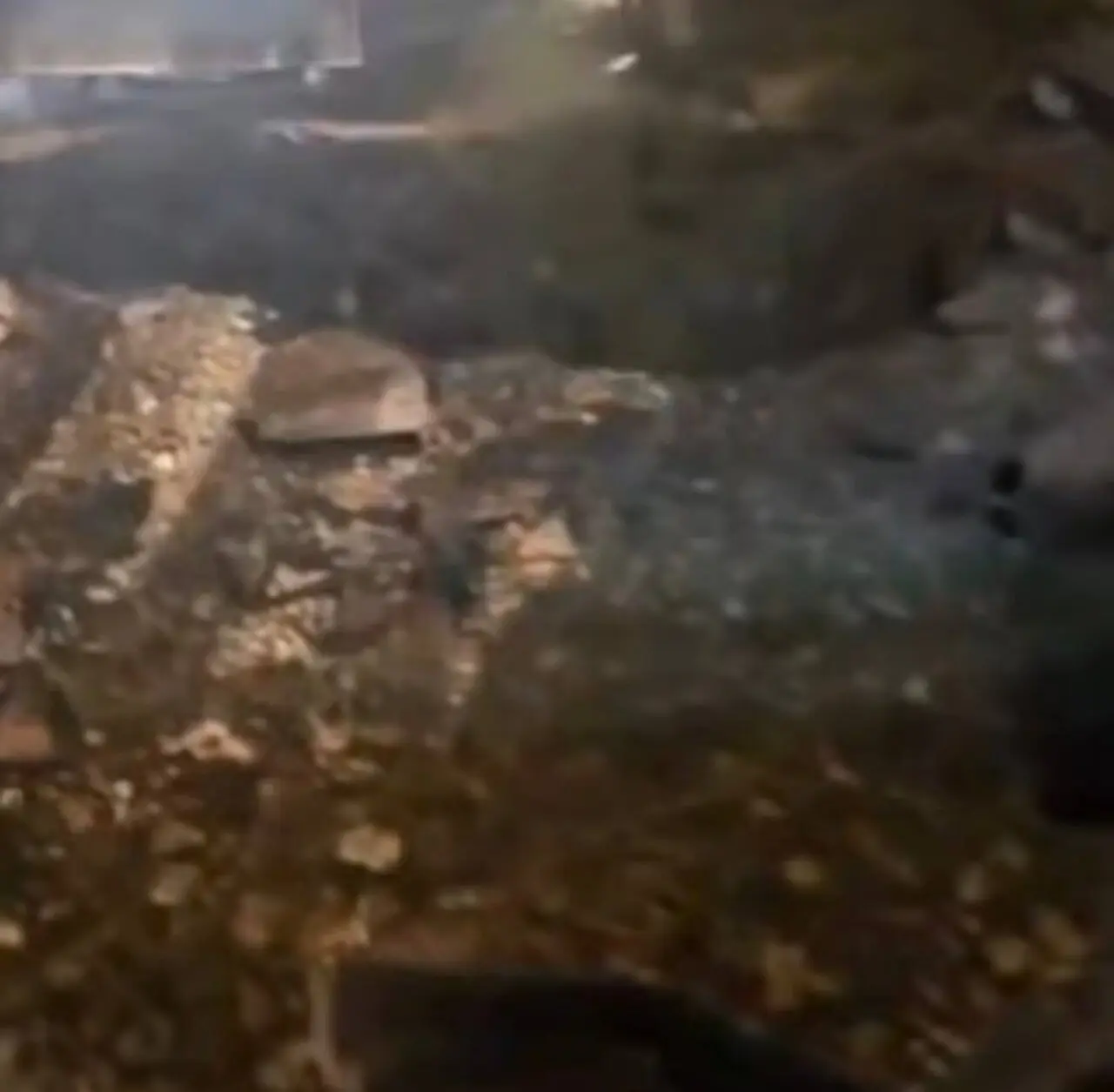 اصابت یک راکت در وسط اتوبان سعیدی تهران