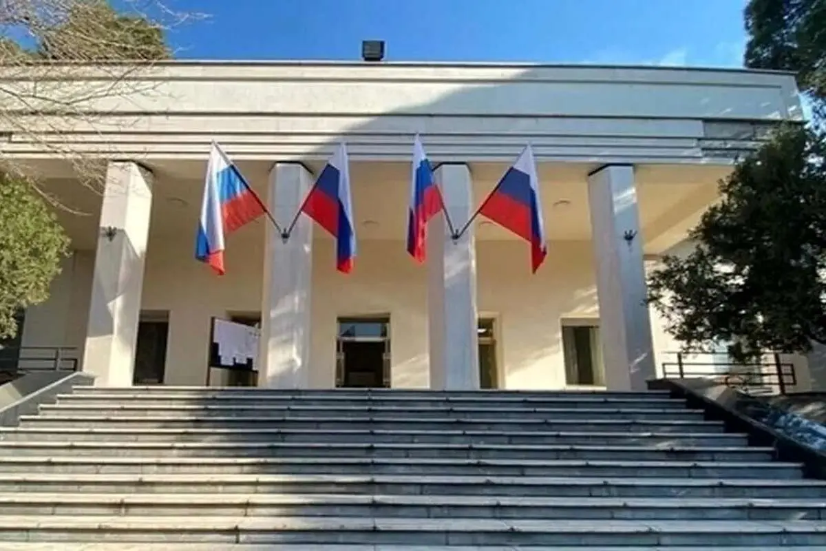 سفارت روسیه: دیپلمات‌ها در تهران مسئولیت‌های خود را انجام می‌دهند