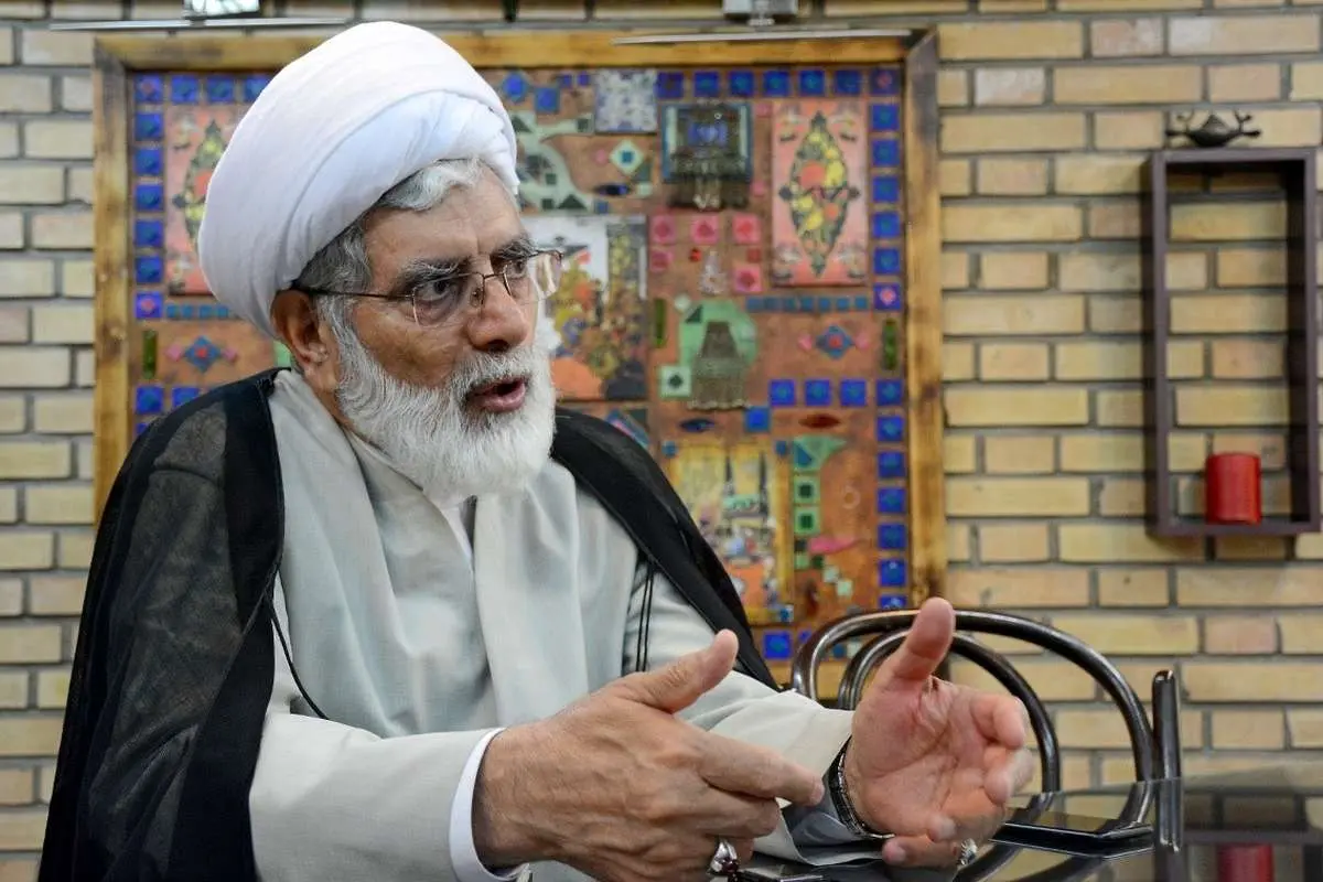 توصیه یک اطلاح طلب به مجلس خبرگان رهبری درباره انتخاب رهبر جدید