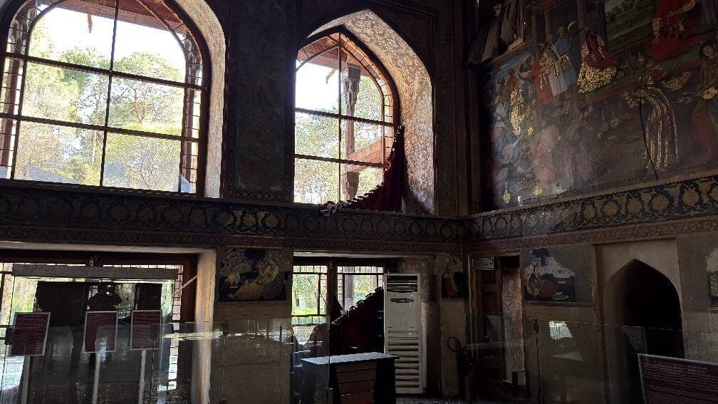 ترکش‌های جنگ بر پیکر نحیف میراث فرهنگی/ از کاخ گلستان تا نقش جهان، زنگ خطر تخریب به صدا درآمد