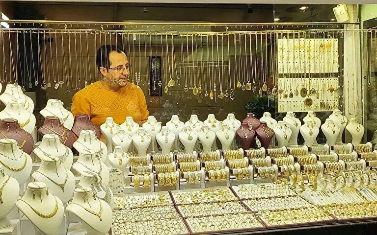 افزایش ۱۵ درصدی قیمت طلا تا پایان سال قطعی است/ پشت پرده واردات انبوه طلا به کشور