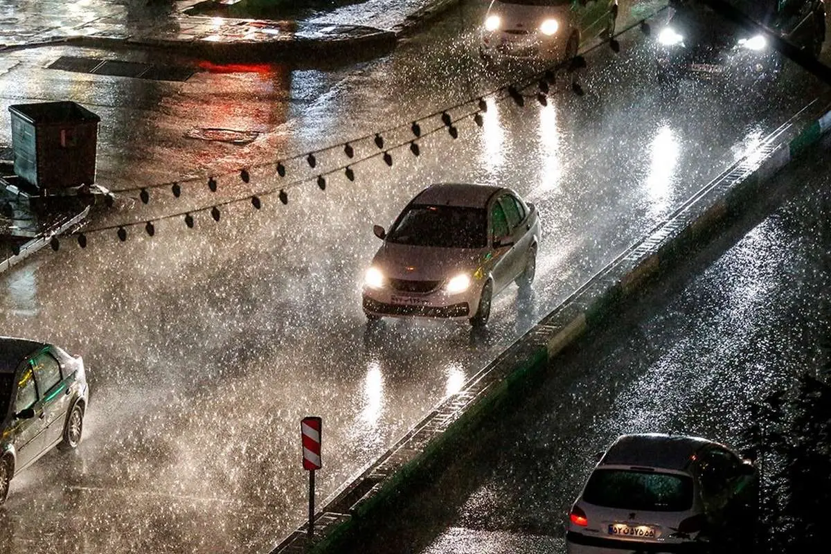 باراندگی و وزش باد شدید در ۲۰ استان کشور