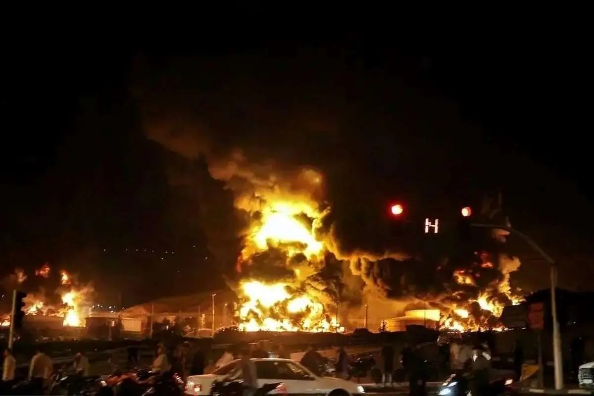 غنی‌نژاد: شعارهای «نجات امت اسلامی» به سیاست خارجی نپذیرفتن نظم بین الملل بود