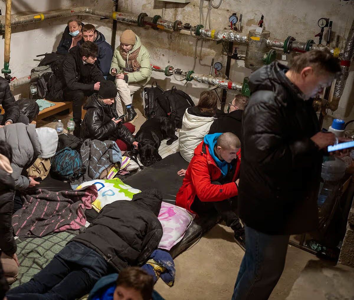 سه‌گانه مشابه در زندگی جنگی ایرانی‌ها و اوکراینی‌ها/ ادامه زندگی روزمره در سایه جنگ