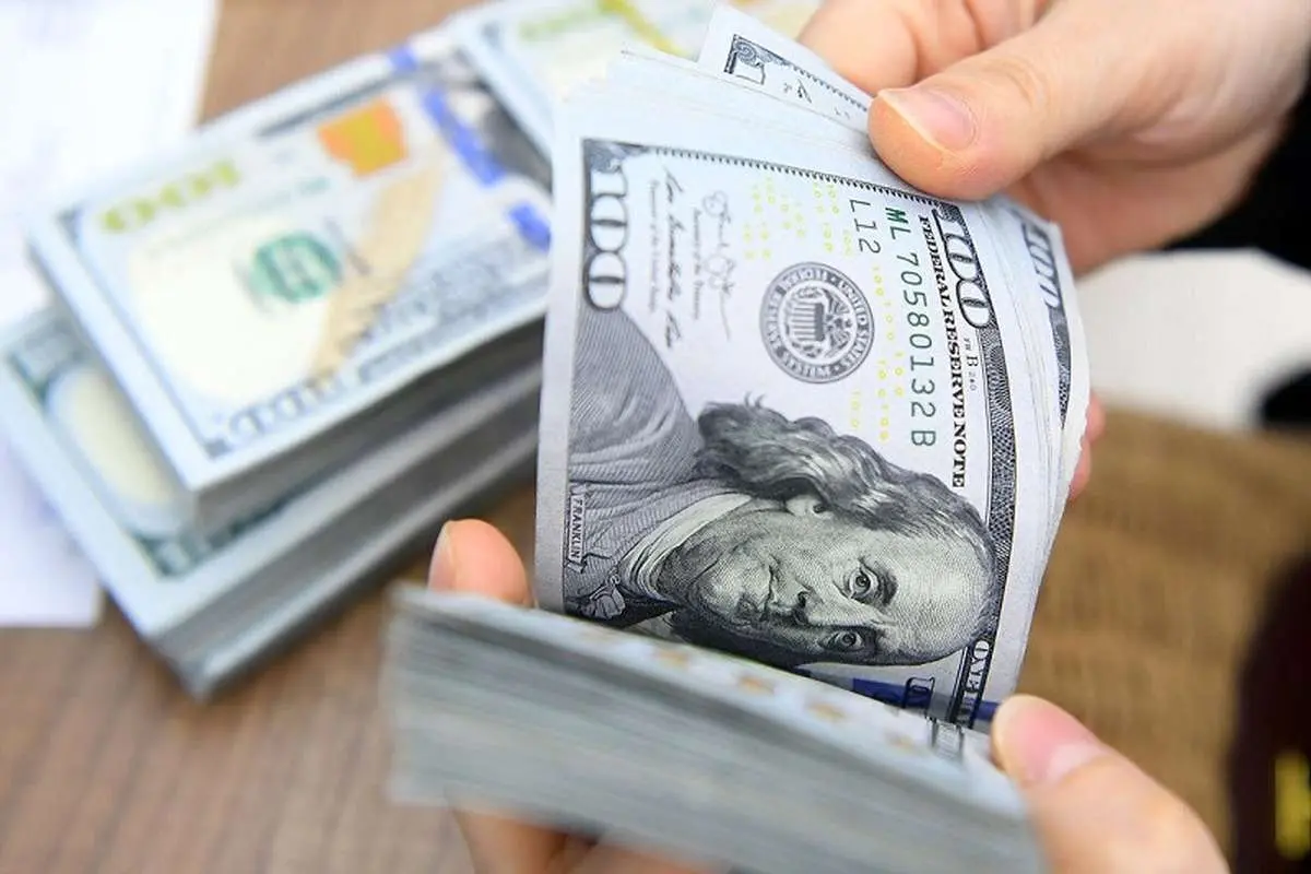 بیش از ۱۵۰۰ تومان کاهش در قیمت دلار توافقی