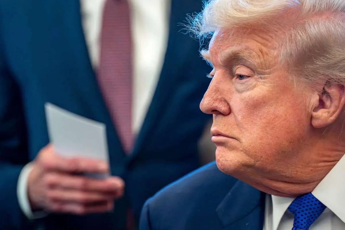 چرا تنگه هرمز تبدیل به پاشنه آشیل دولت ترامپ شد؟ / اصلی‌ترین موانع کاخ سفید برای ادامه جنگ