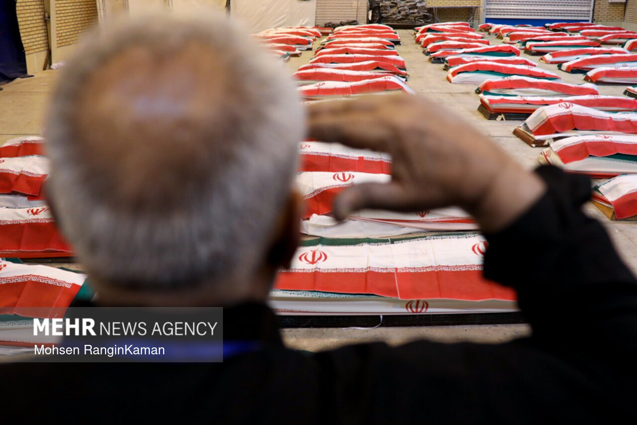 تصاویری دردناک از پیکر‌های شهدای ناو دنا