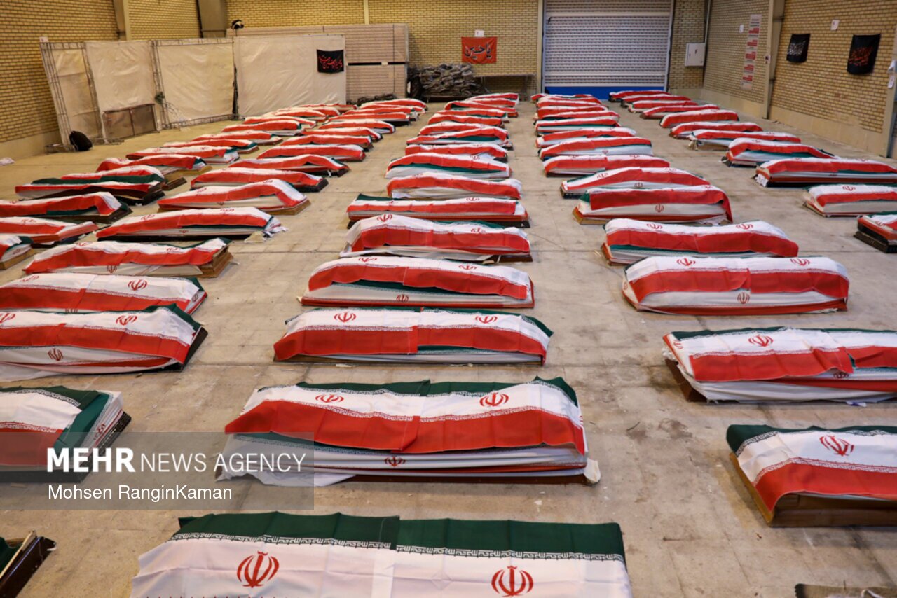 تصاویری دردناک از پیکر‌های شهدای ناو دنا