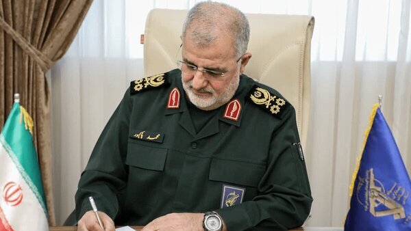 کیهان: شهید پاکپور، سپاه را به گونه ای طراحی کرد که نیاز به فرمانده نداشته باشد