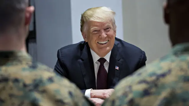 ترامپ از خیر «خارگ» می گذرد؟/چرا رییس جمهور آمریکا تصمیم عدم اعزام نیروی زمینی را علنی کرد؟