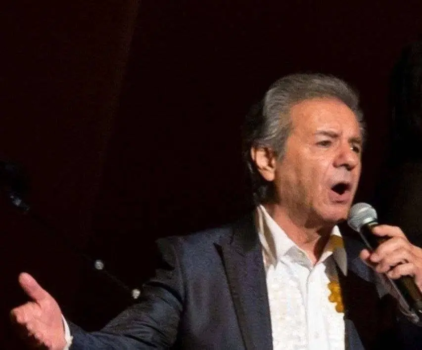 عارف خواننده معروف