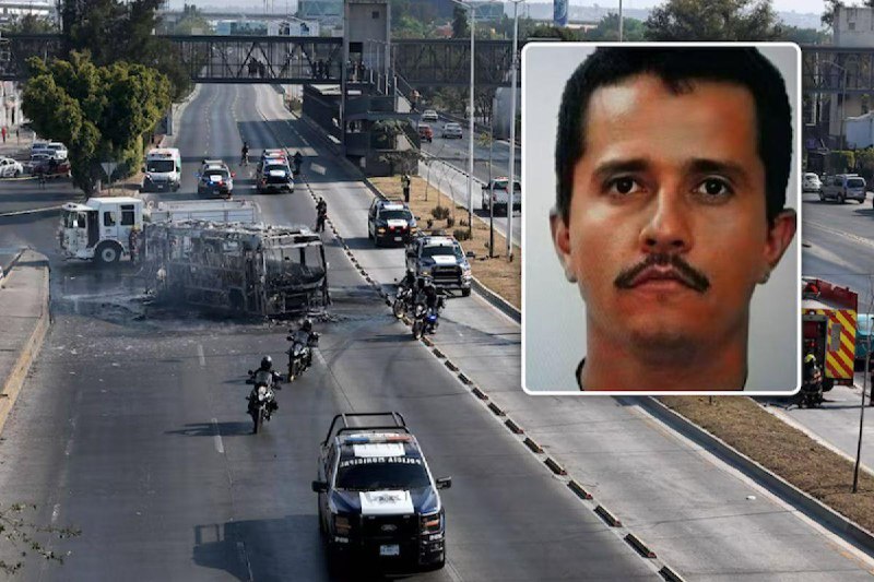 چگونه پلیس مکزیک قدرتمندترین رهبر کارتل مواد مخدر را کشت؟/ معشوقه ال منچو سرش را بر باد داد چگونه پلیس مکزیک قدرتمندترین رهبر کارتل مواد مخدر را کشت؟/ معشوقه ال منچو سرش را بر باد داد