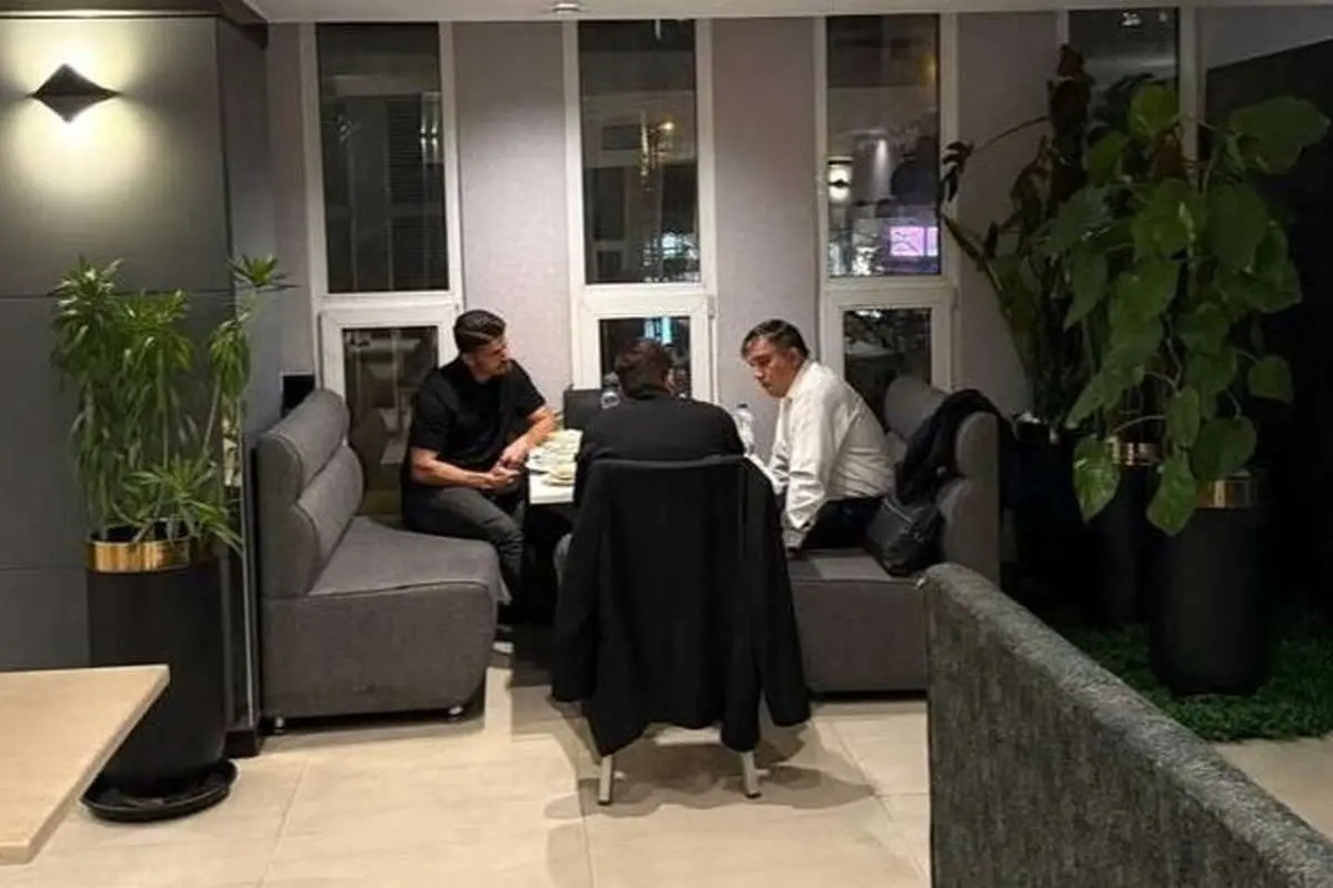 وریا غفوری وریا غفوری