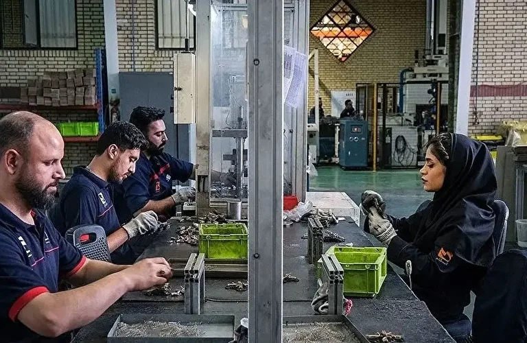 سبد معیشت کارگران با داده‌های بهمن ماه به‌روزرسانی می‌شود/ درصدسازی‌های رایج دیگر پاسخگوی هزینه‌ها نیست