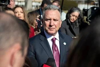 عکس/ لباس غیررسمی و بدون کراوات ویتکاف و کوشنر در مذاکرات ژنو