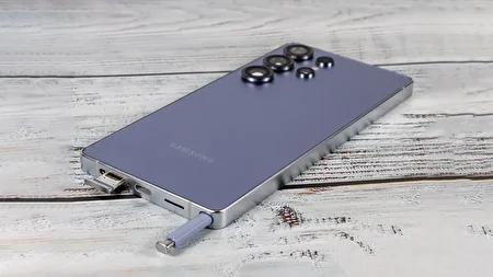 آیا ضد آب بودن گلکسی S۲۶ صحت دارد؟ + عکس