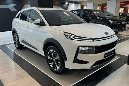 ورود کی‌ام‌سی SR ۶ کرمان موتور به بازار خودرو