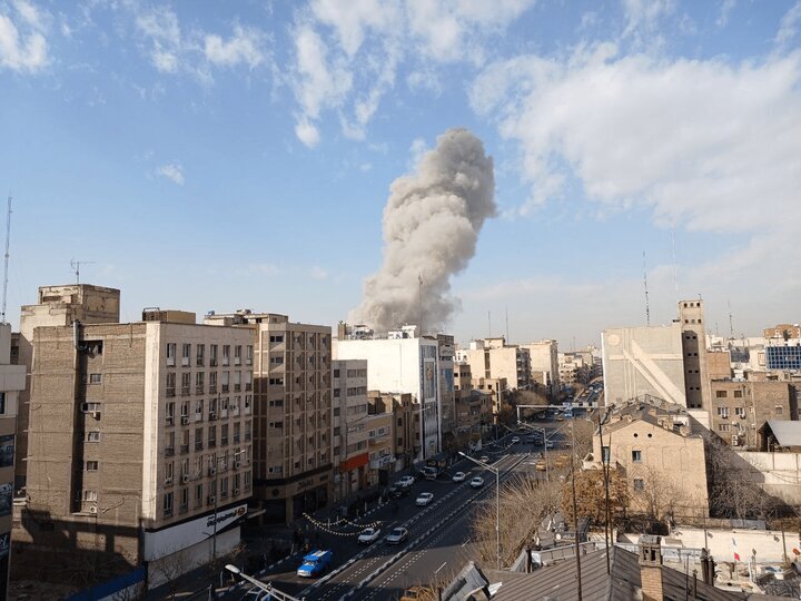 حمله موشکی ایران به پایگاه‌های آمریکایی در بحرین، قطر و امارات