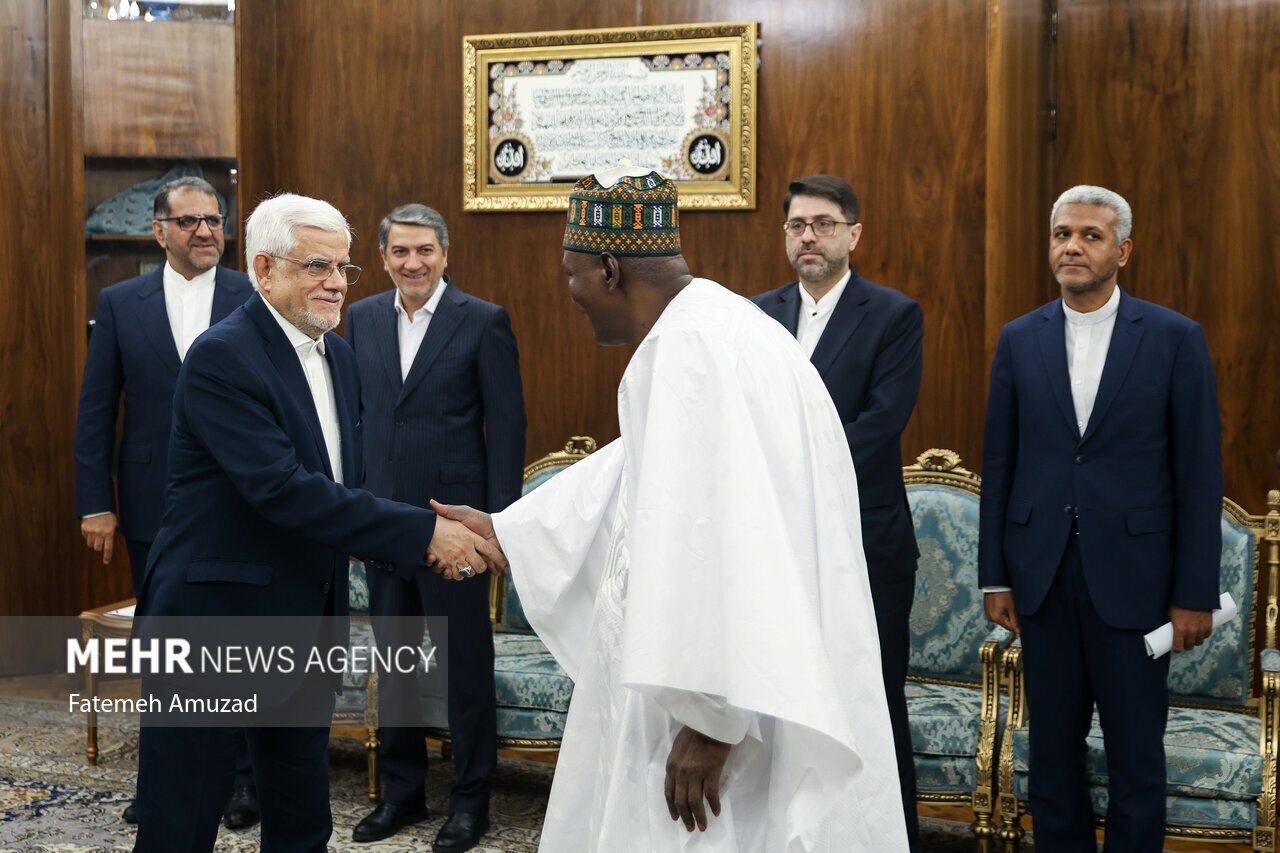 محمدرضا عارف