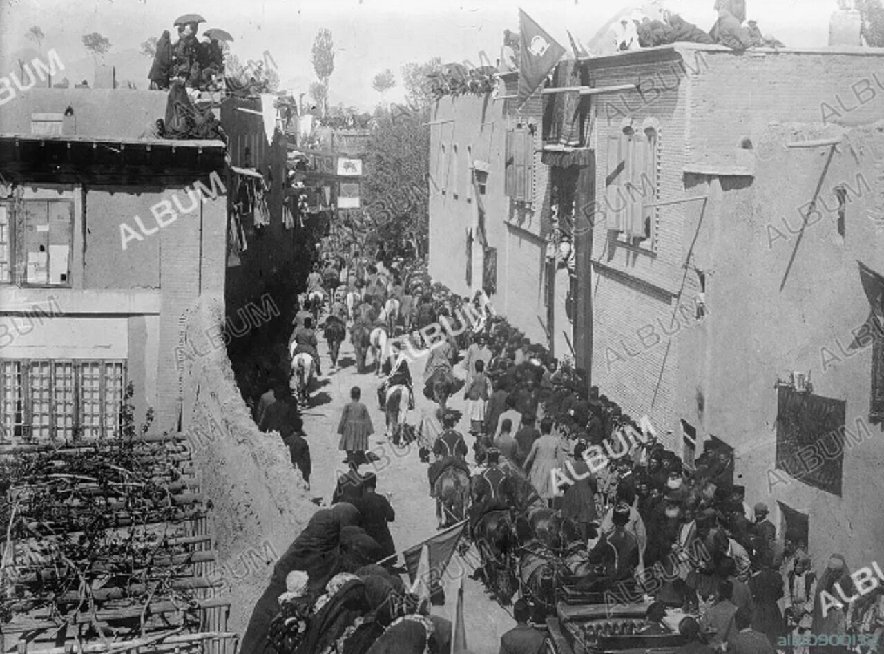 استقبال از آخرین پادشاه قاجار