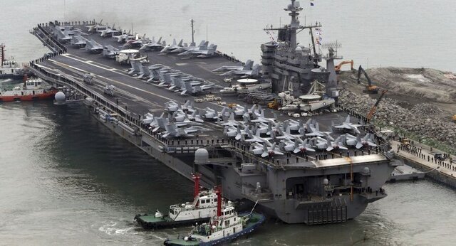 ناو هواپیمابر ترومن در دریای سرخ