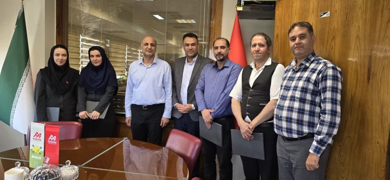 برگزاری مراسم روز کارگر در شرکت زمزم