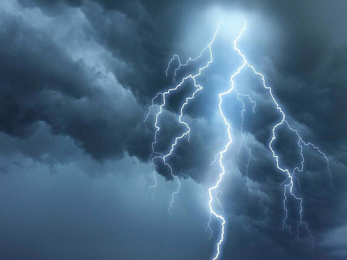 صاعقه در آذربایجان غربی صاعقه در آذربایجان غربی