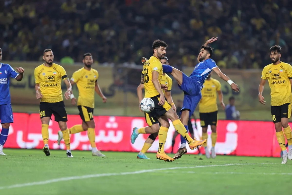 تیم استقلال و سپاهان تیم استقلال و سپاهان