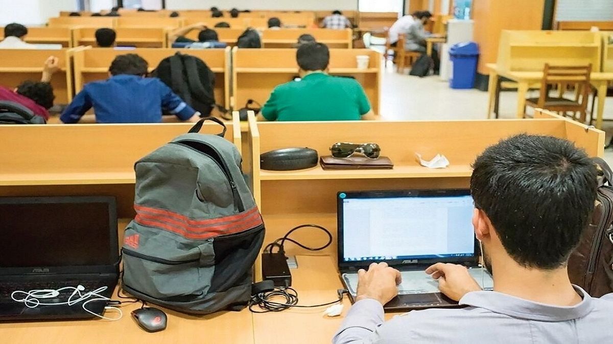 موبایل و لپ تاپ دانشجویان