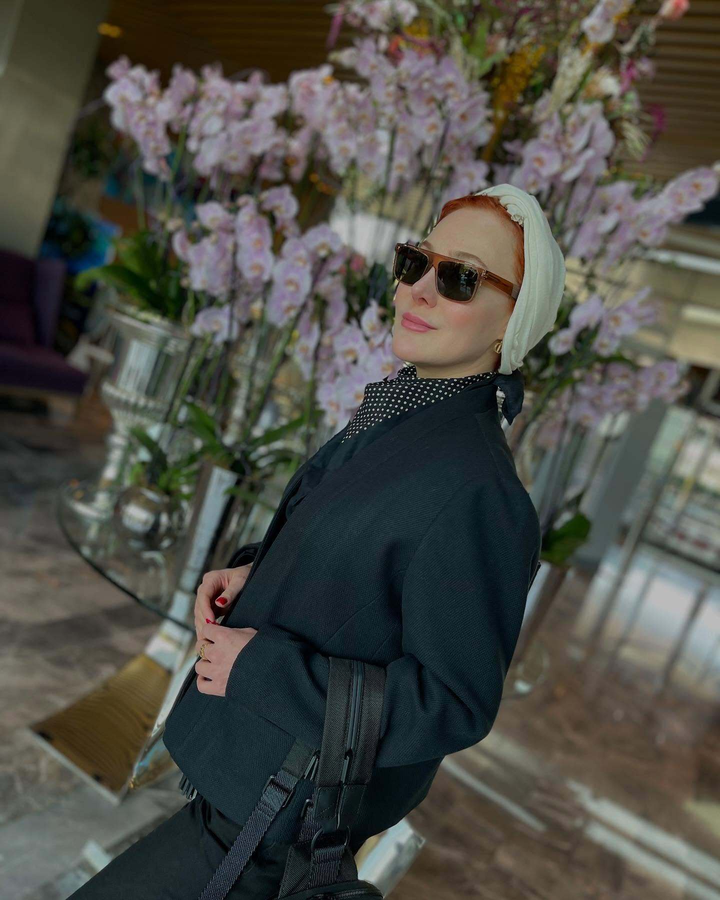 بازیگر زیر آسمان شهر