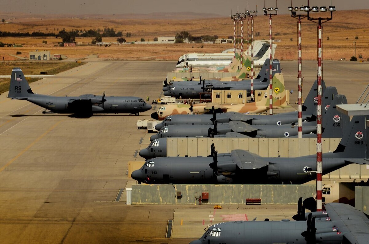 پایگاه هوایی آمریکا