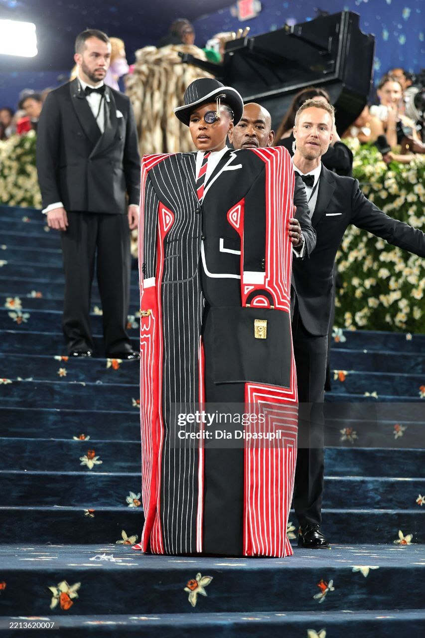 خانم خواننده در مت‌گالا