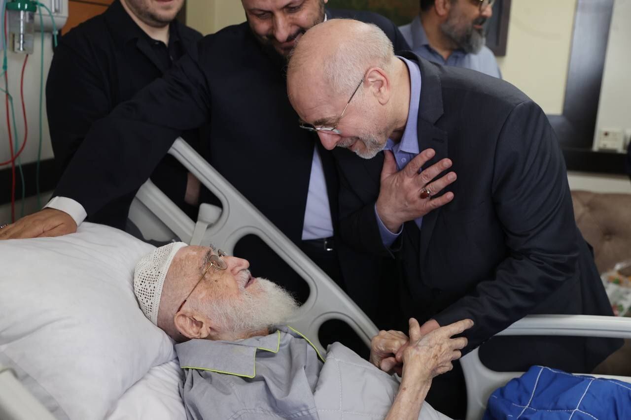 عیادت قالیباف از نوری همدانی