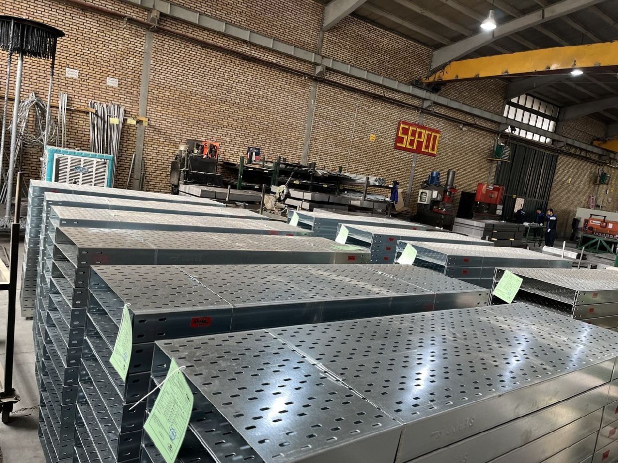 سینی کابل: راهحلی استاندارد برای نظم و ایمنی کابلکشی سینی کابل: راهحلی استاندارد برای نظم و ایمنی کابلکشی