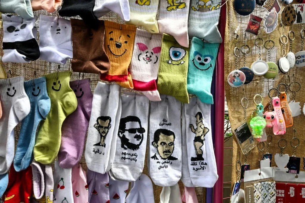 طرح چهره بشار اسد روی جوراب