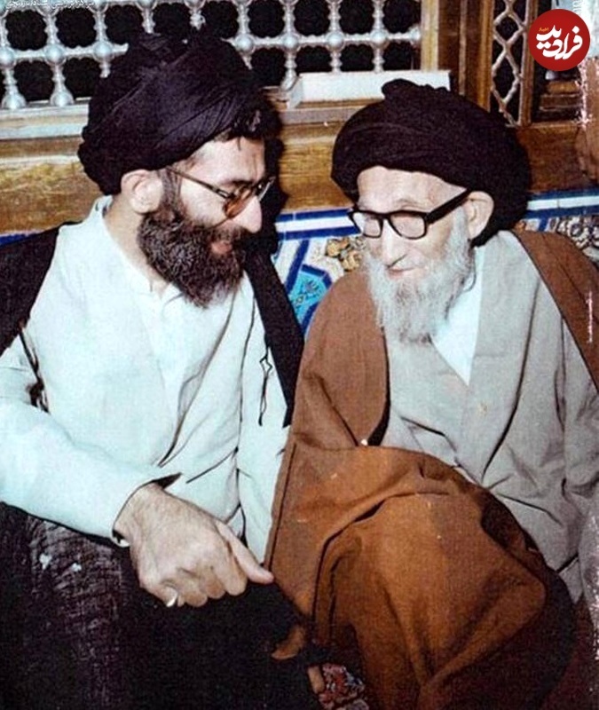 رهبری در کنار پدرشان